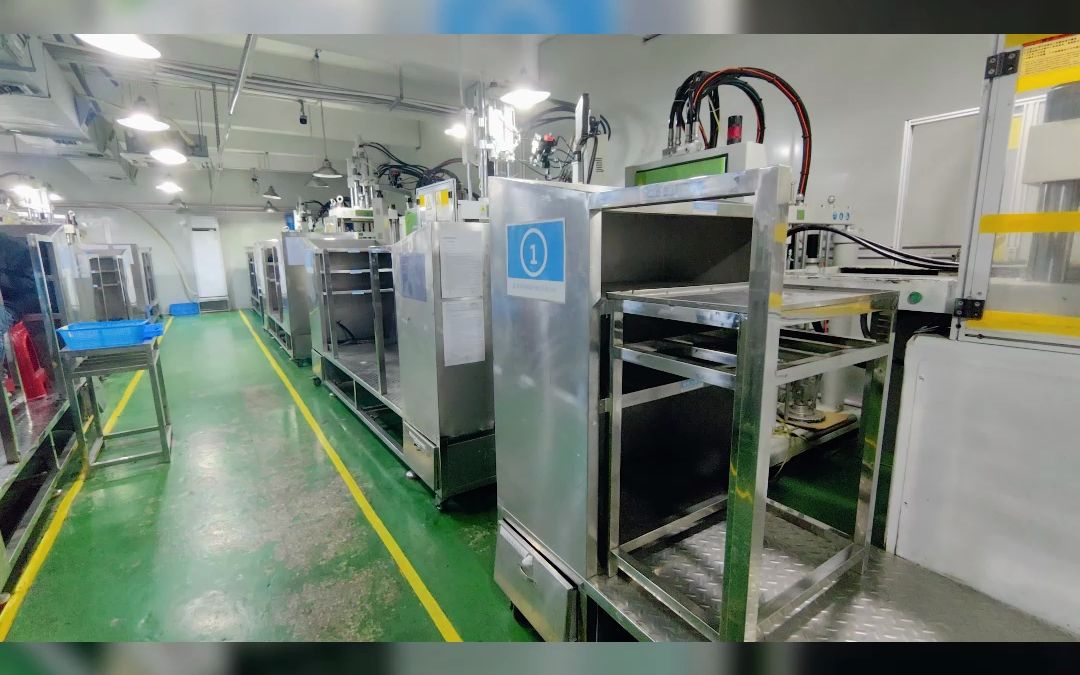 從毛絨玩具到實(shí)驗(yàn)室模具 寵物用品工廠的多元化教學(xué)演示應(yīng)用
